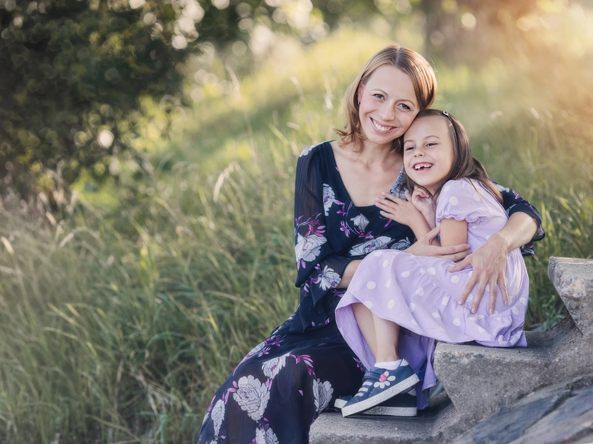 Focení maminek s dětmi Praha – dubnový speciál Alena Pošíková